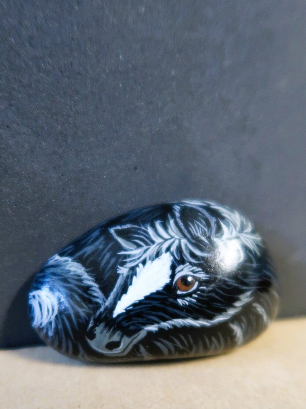 G.O. Hand Painted Horse Stone Paperweight Western Cowgirl Rustic Farmhouse Decor - Picture 4 of 8